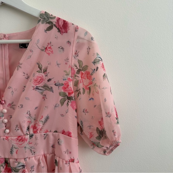 Pink Chiffon Floral V-Neck Dress with Puff Sleeves - Picture 4 of 9
